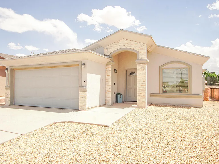 14816 Tierra Haven Ave — Photo 2