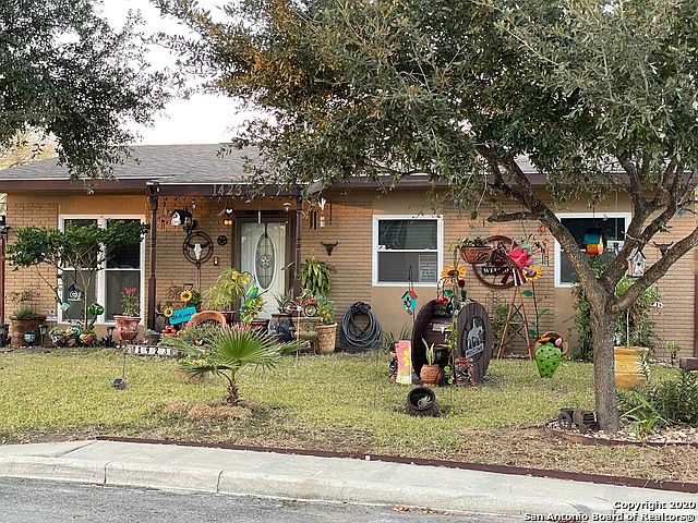 1st image of 1423 Caballero Dr