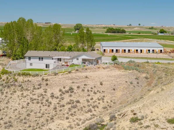 1870 Lane 12, Powell, WY 82435