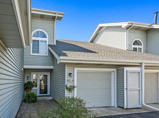 1815 Terraceview Ln N APT B, Plymouth, MN 55447