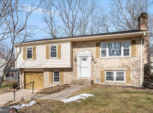 2912 Woodburn Ct, Woodbridge, VA 22192