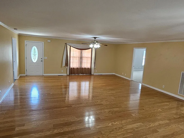 339 Pitts Ave — Photo 7