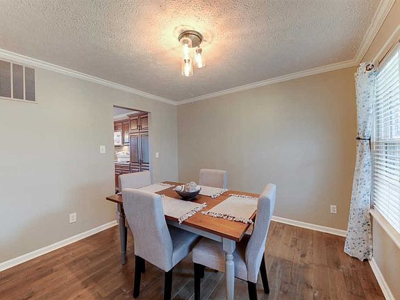 4th image of 7417 Cumberland Cir