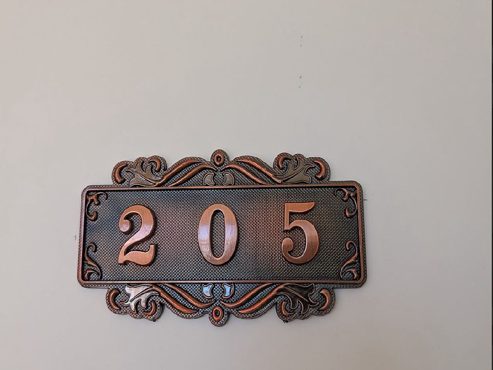 1st image of 113 W Myrtle St #205