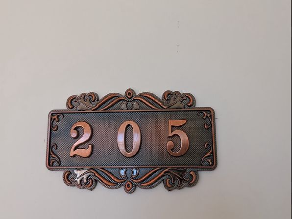 113 W Myrtle St #205