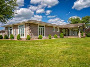 18652 Crab Orchard Rd, Marion, IL 62959