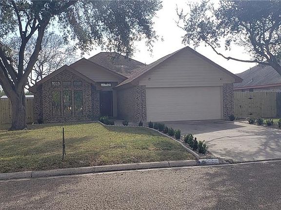4th image of 2306 Park Place Dr