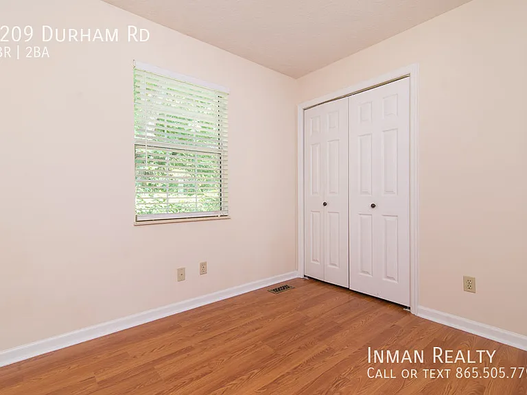1209 Durham Rd — Photo 3