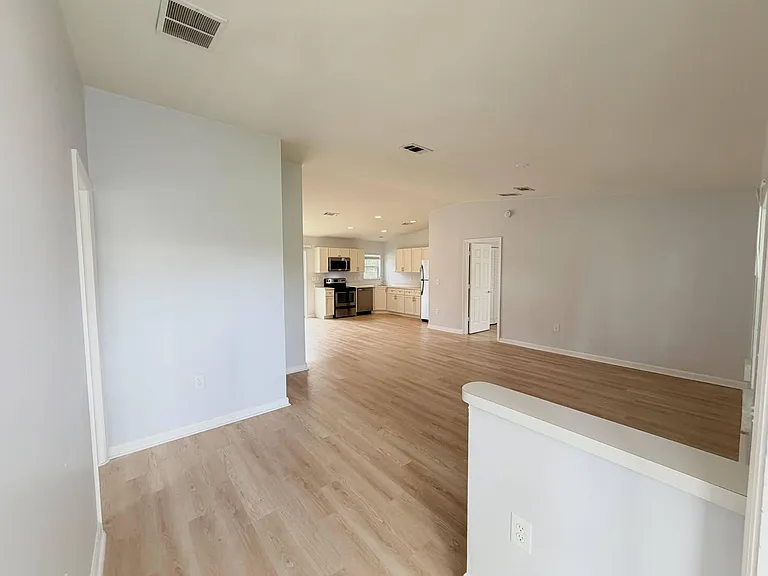 5289 Stacy St #5 — Photo 9