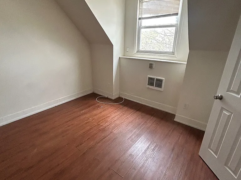 3501 Avenue I #3 — Photo 4