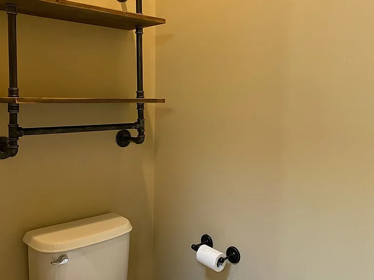 566 Village Dr — Photo 18