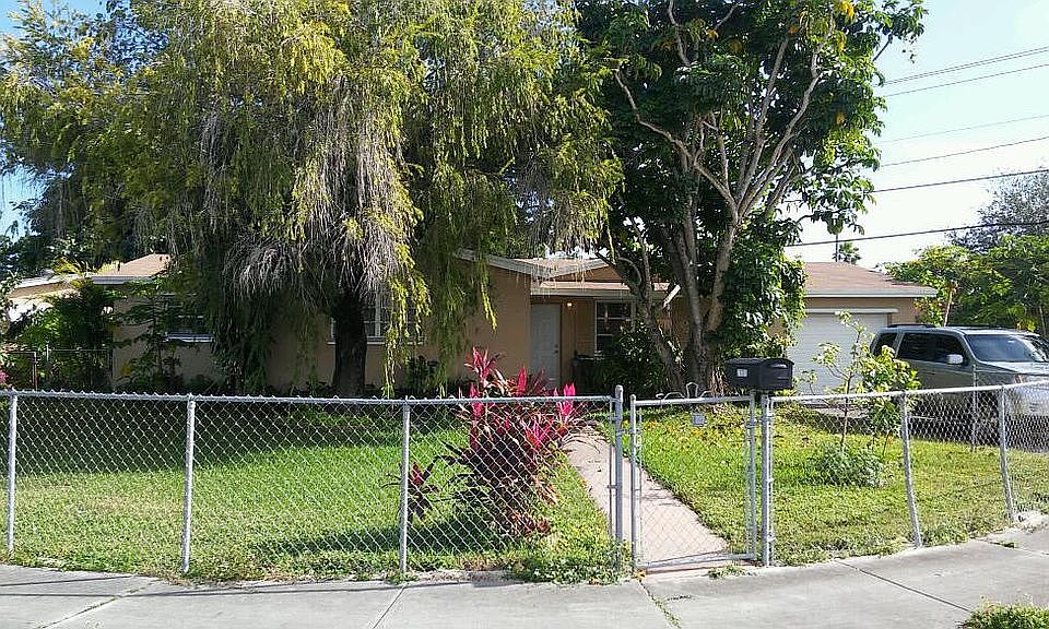 1st image of 21201 SW 101st Ave