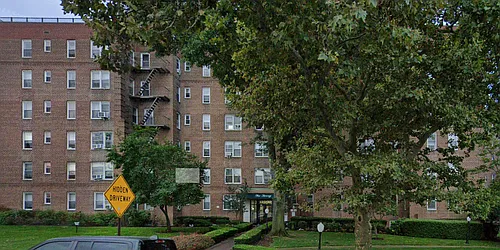 135-10 Grand Central Pkwy, #221