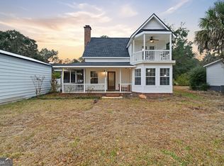 770 Hickory Bluff Dr, Waverly, GA 31565