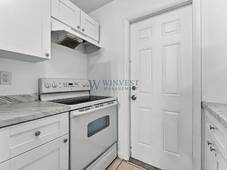 Presidential View Apartments — Photo 26