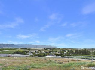 236 S Partridge Ln, East Wenatchee, WA 98802