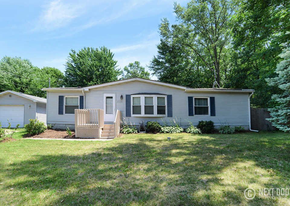 1st image of 17185 Seneca Dr