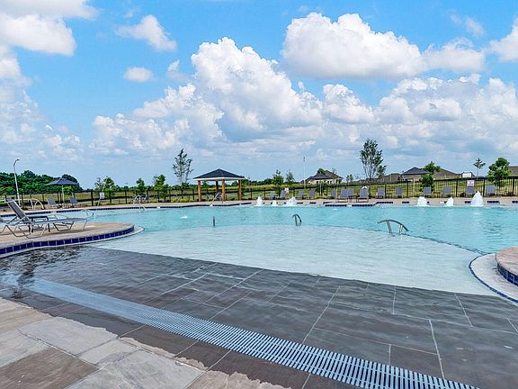 7th image of this home