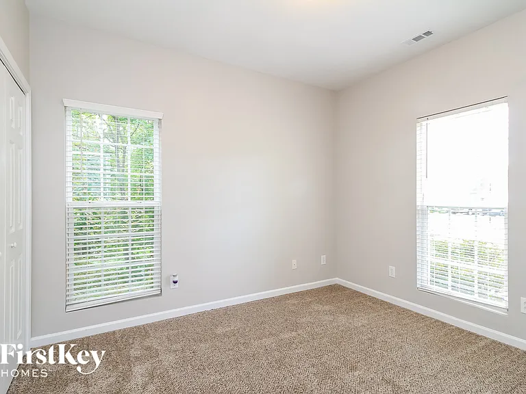 365 Silver Creek Trl — Photo 12
