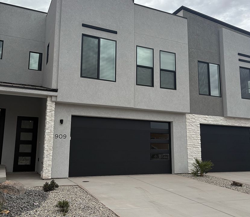 1st image of 909 S Willow Dr