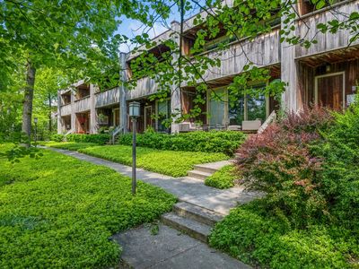 681 Vine Ave, Highland Park, IL, 60035