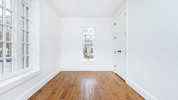 Rented by Nooklyn NYC LLC | media 25