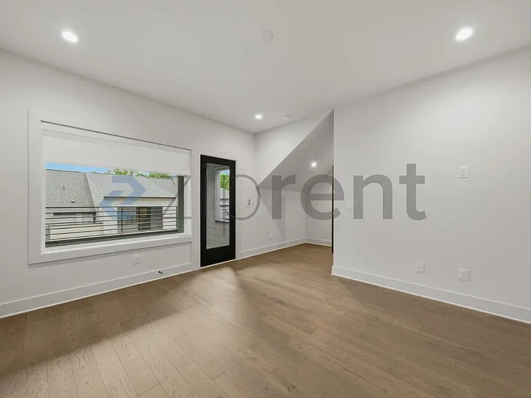425 S Walker St — Photo 35