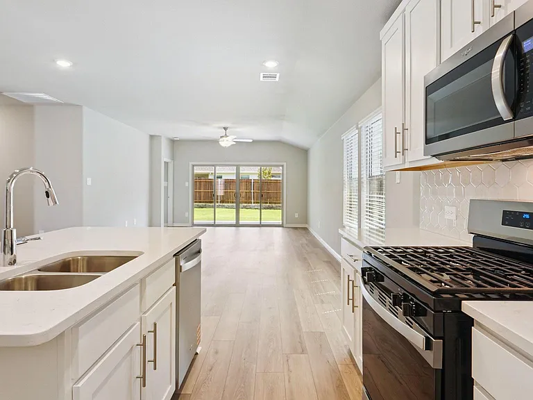 6003 Brittner Dr — Photo 8