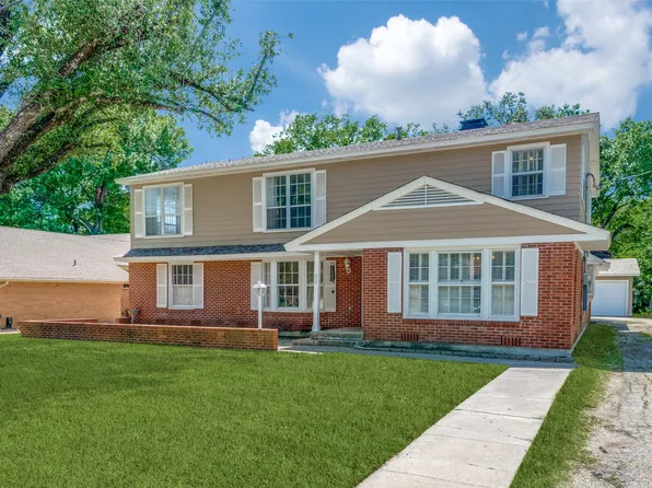 805 S Rusk St, Gainesville, TX 76240