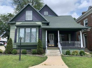 131 E Washington St, Winchester, IN 47394