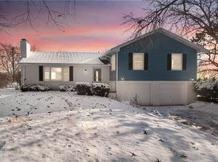 14655 Gale Rd, Smithville, MO 64089