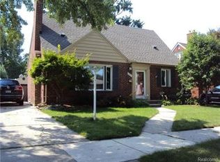 10475 Kingston Ave, Huntington Woods, MI