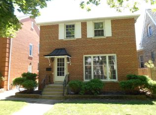 6227 N Leroy Ave, Chicago, IL 60646