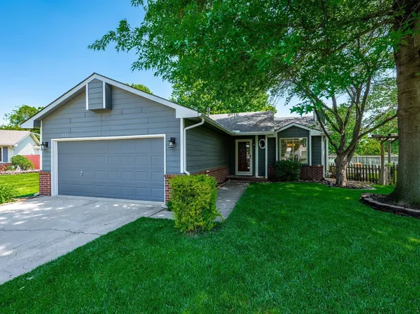 1601 N Robin Cir, Wichita, KS 67212