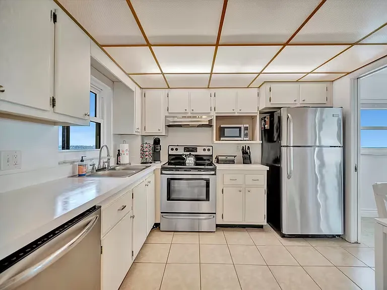 1270 Gulf Blvd — Photo 32