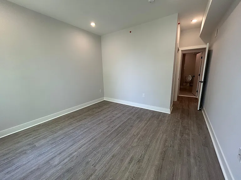 2205 N Franklin St #2 — Photo 15
