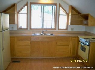 1446 NW Valley View Dr, Roseburg, OR 97471