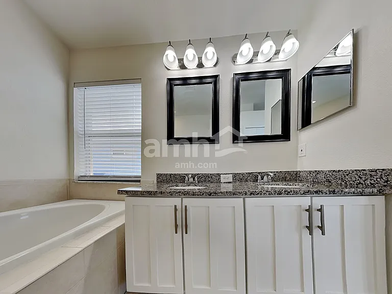 8326 Canterbury Lake Blvd — Photo 13