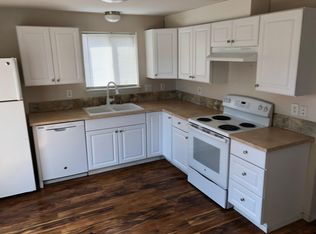 310 May St STE B, Molalla, OR 97038