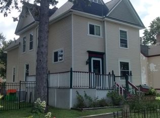 111 S Washington St, Elkhorn, WI 53121