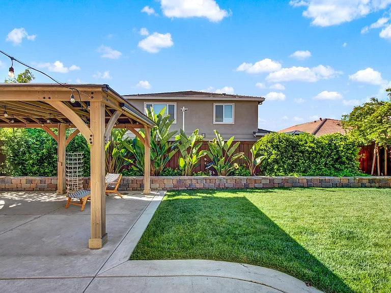 4037 Crane Ct — Photo 49
