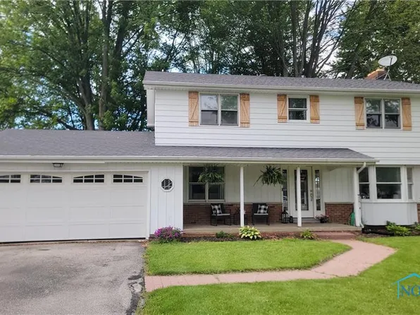 4253 Pickle Rd, Oregon, OH 43616