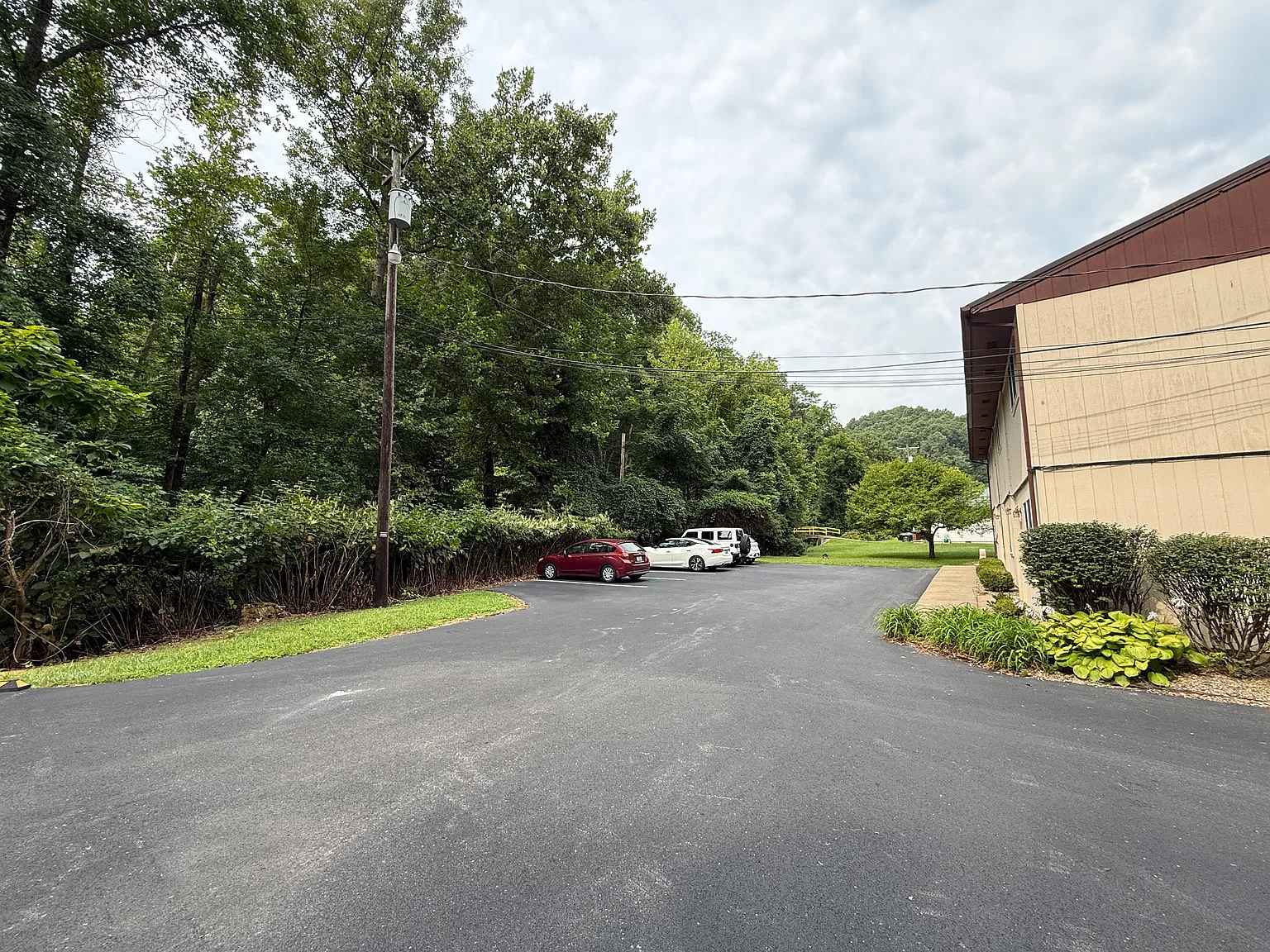 2 bed, 825 sqft, $900 — Photo 2