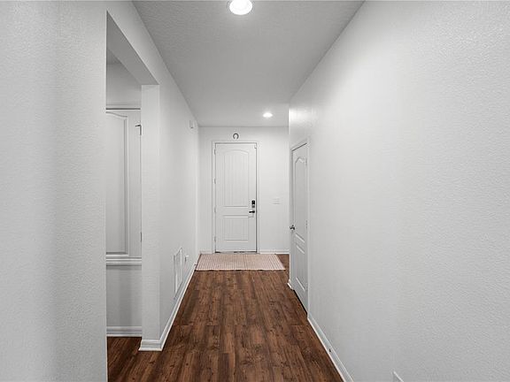 3rd image of 2813 Shelburne Way