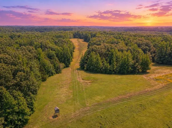 884 Avant Rd, Crenshaw, MS 38621