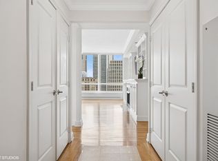 55 E Erie St APT 2401, Chicago, IL 60611