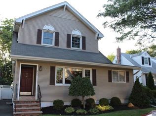 911 Elm Ave FLOOR 1, River Edge, NJ 07661