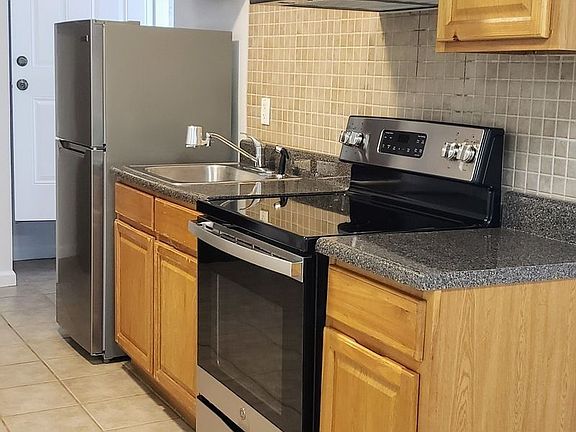 3rd image of 23-57 Crescent St #1G