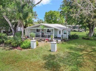138 3rd St, Naples, FL 34113