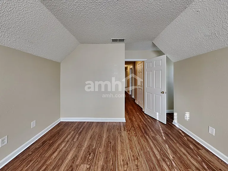 131 The Esplanade Way SW — Photo 19